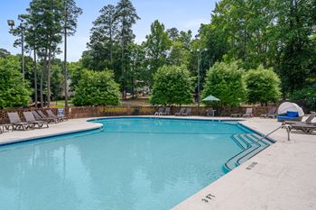 Swimming pool & sundeck